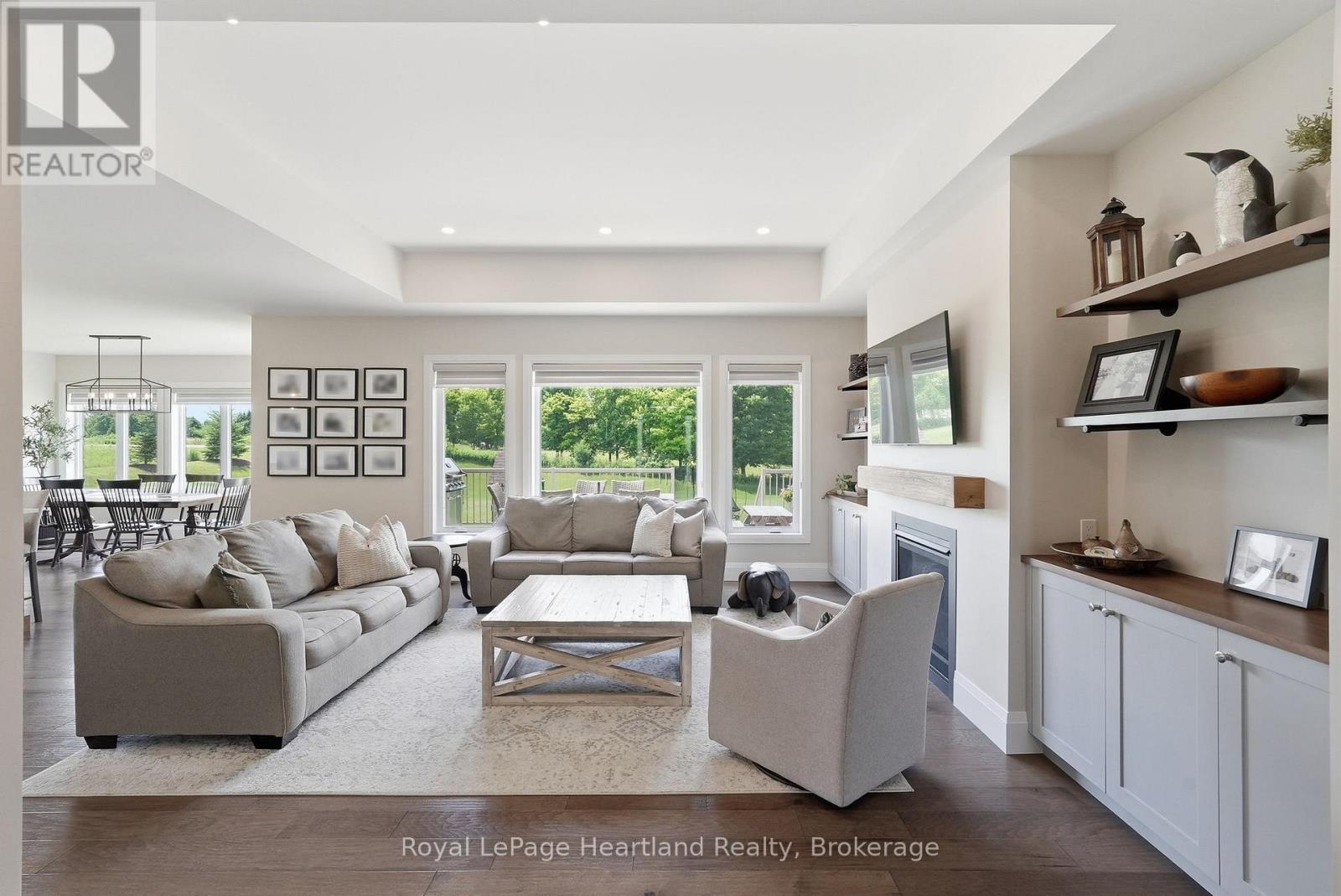 129 Sharron Court, Mapleton, ON