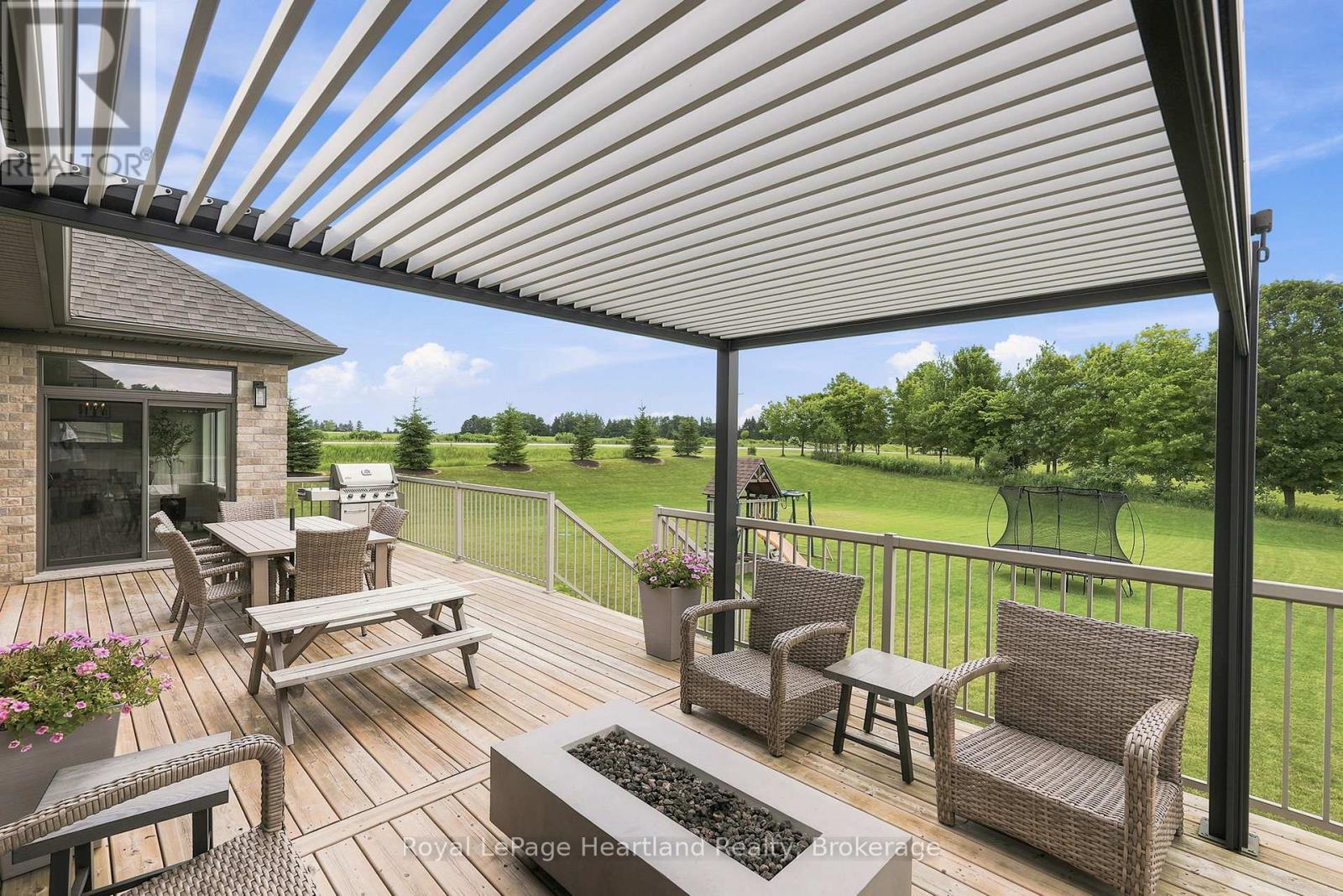 129 Sharron Court, Mapleton, ON