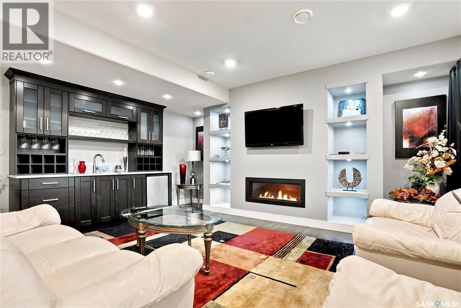 231 Fleming Crescent, Saskatoon, SK