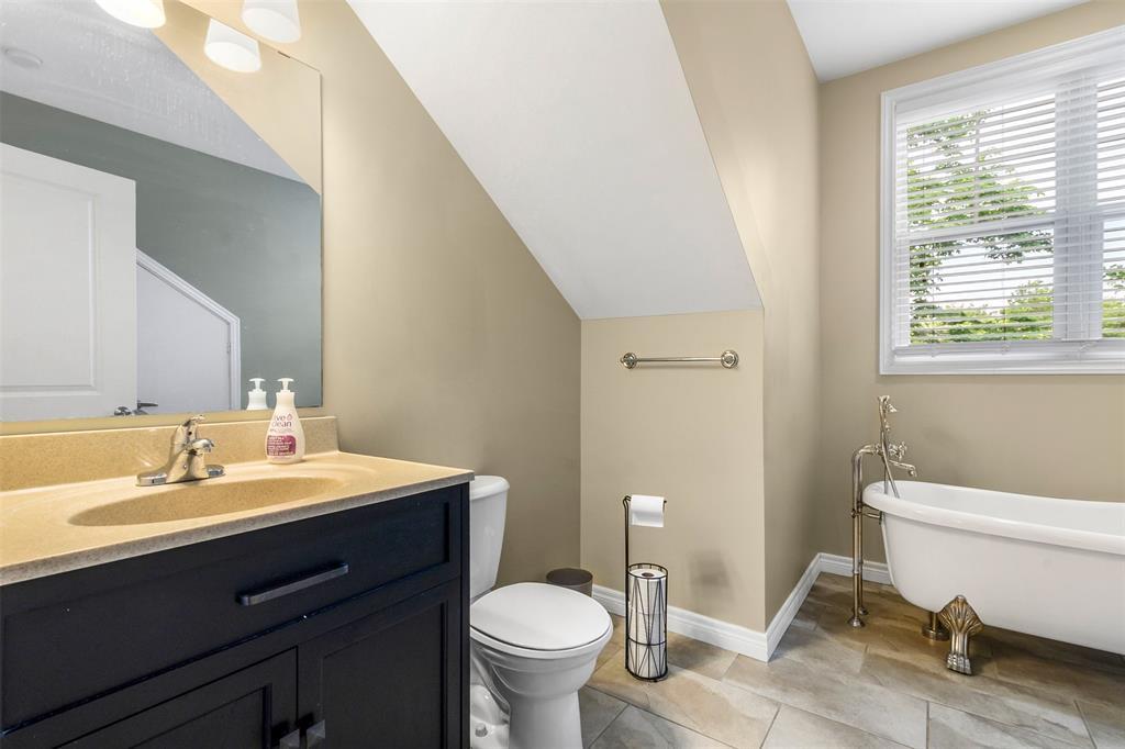 205-70 Freshwater Road, St. John'S, NL - Indoor Photo Showing Bathroom