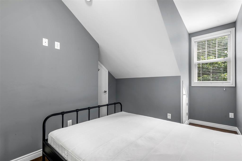 205-70 Freshwater Road, St. John'S, NL - Indoor Photo Showing Bedroom