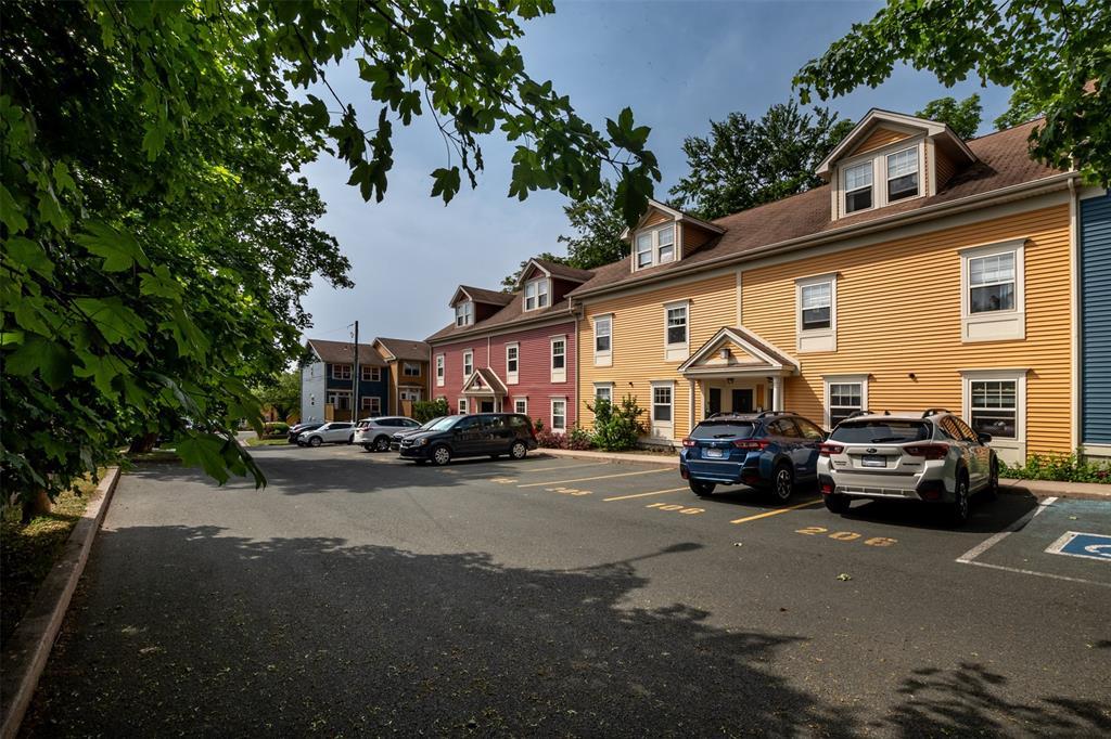 205-70 Freshwater Road, St. John'S, NL - Outdoor