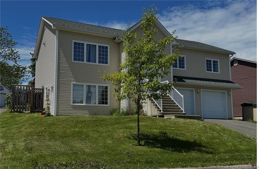 25 Helena Crt, Fredericton, NB