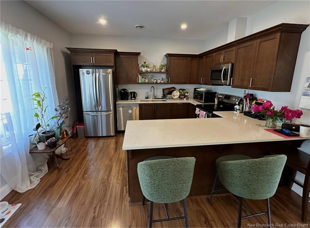 25 Helena Crt, Fredericton, NB