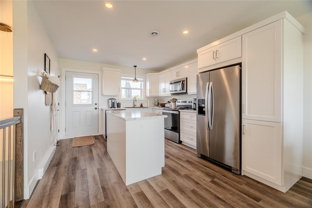 1643 Conception Bay Highway, Conception Bay South, NL - Indoor Photo Showing Kitchen