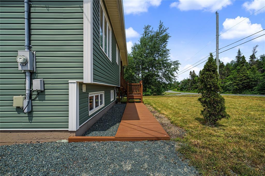 22 Hibbs Road, Conception Bay South, NL