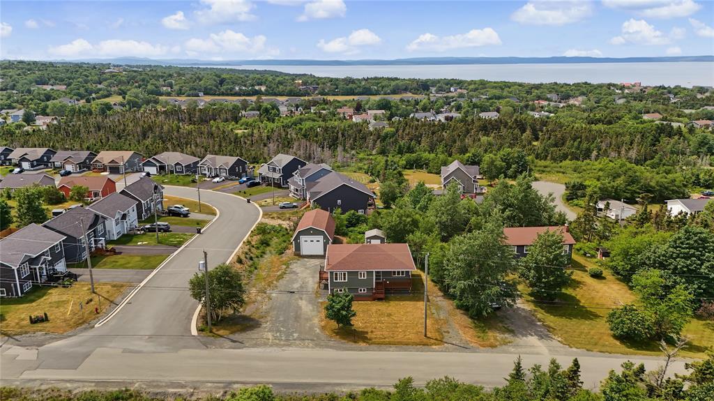 22 Hibbs Road, Conception Bay South, NL