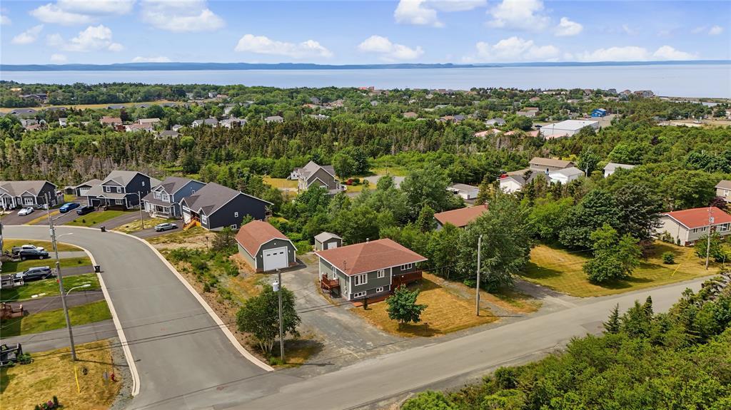 22 Hibbs Road, Conception Bay South, NL