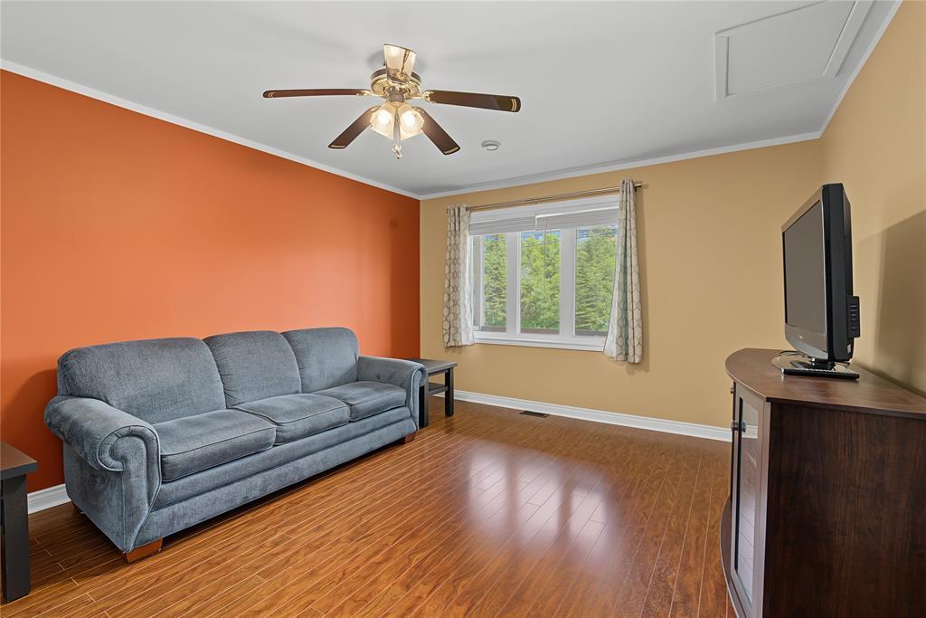 22 Hibbs Road, Conception Bay South, NL