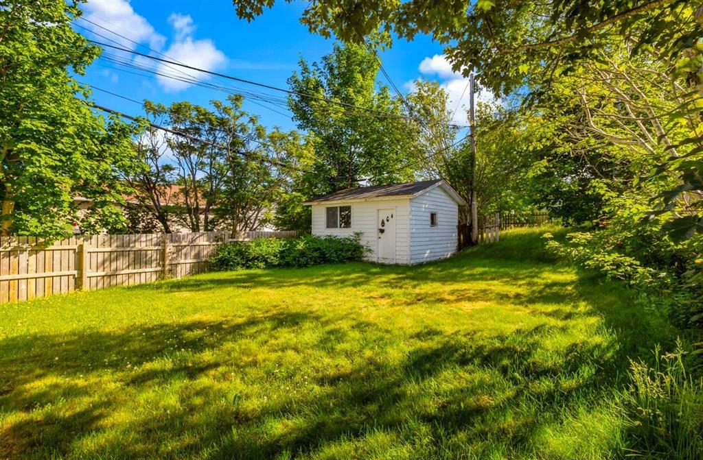 1 Bannister Street, Mount Pearl, NL