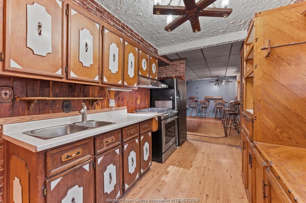 3648 King, Windsor, ON