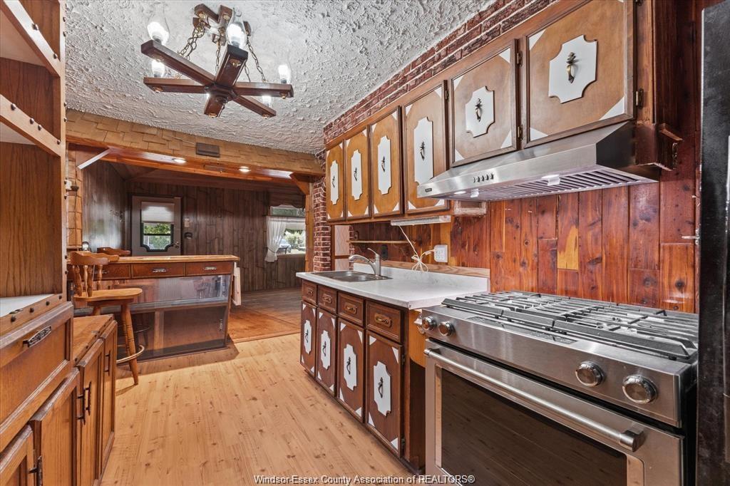 3648 King, Windsor, ON