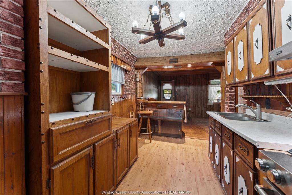3648 King, Windsor, ON