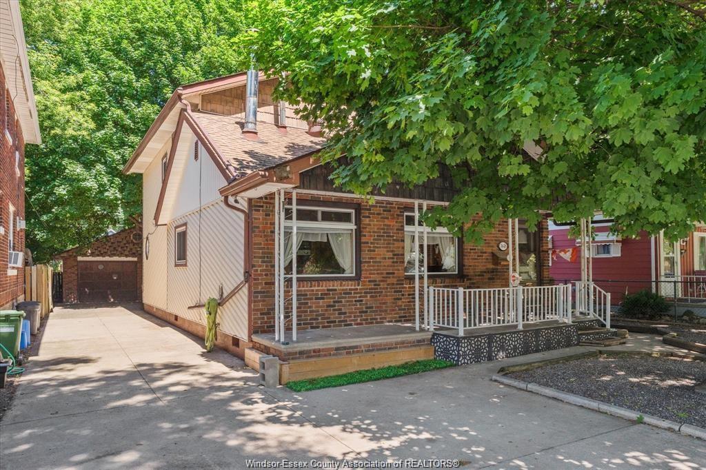 3648 King, Windsor, ON