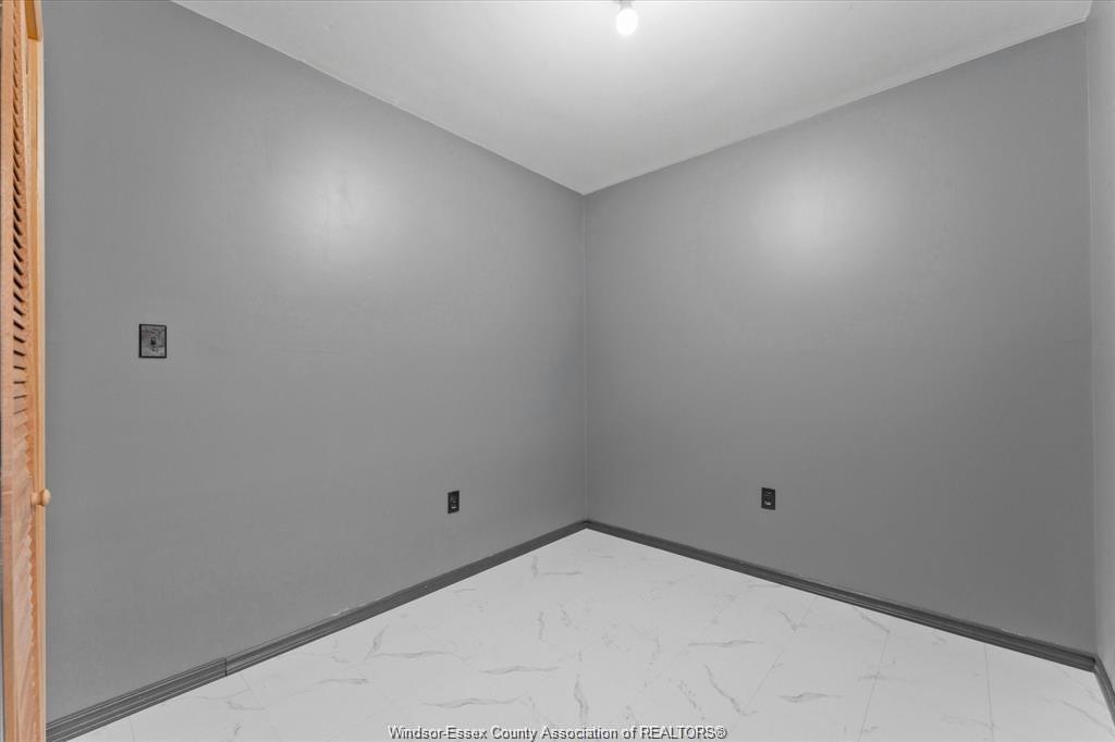 3648 King, Windsor, ON