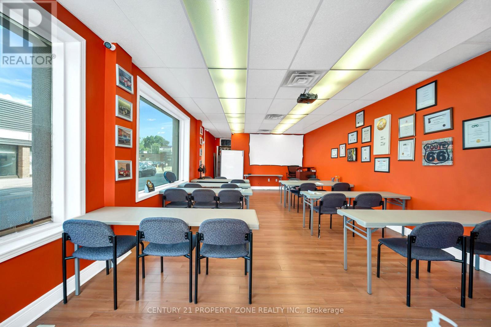 370 Talbot Street, St. Thomas, ON