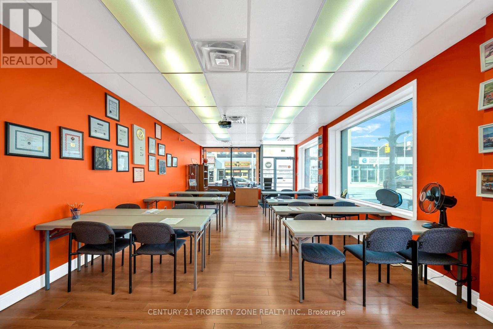 370 Talbot Street, St. Thomas, ON