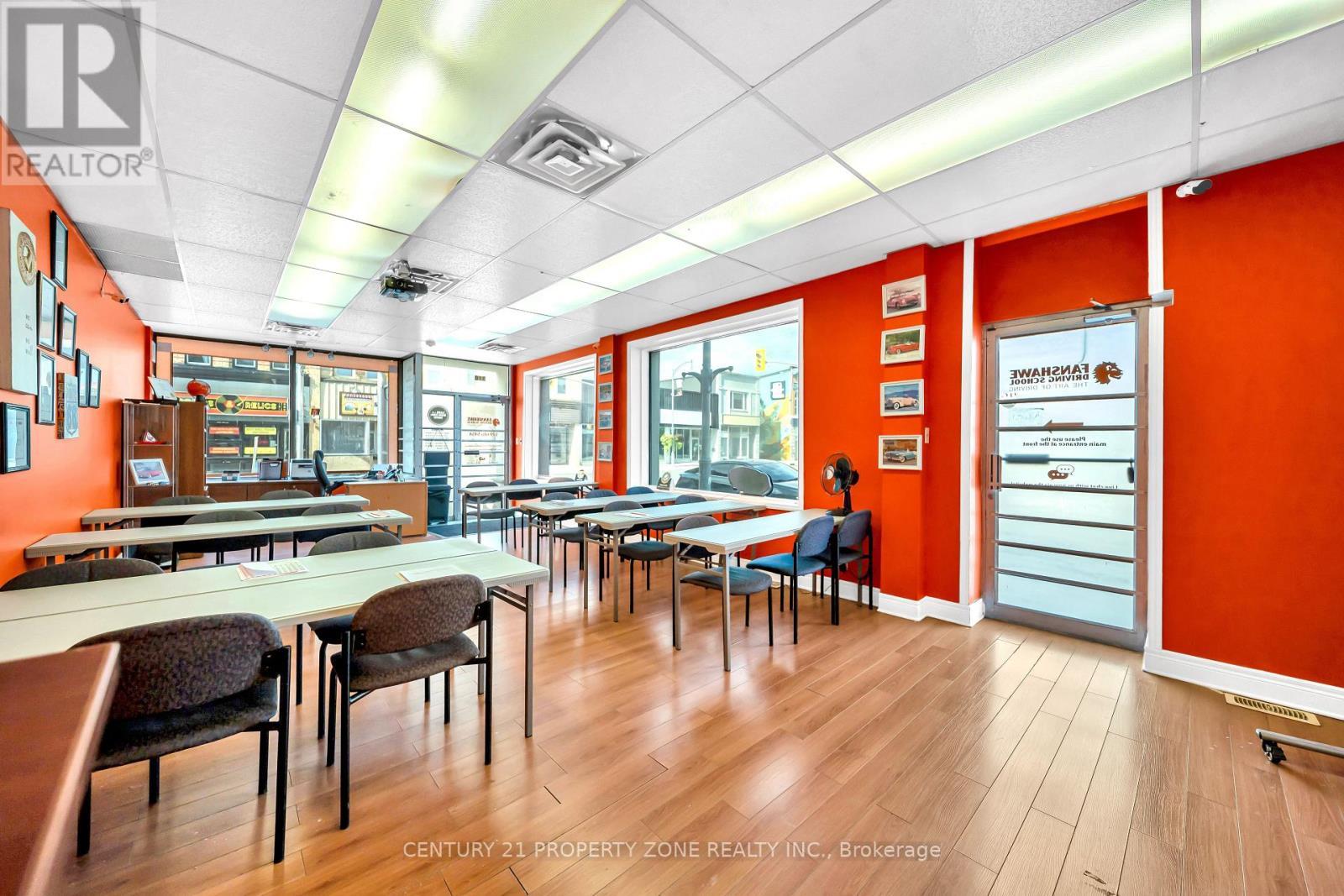 370 Talbot Street, St. Thomas, ON