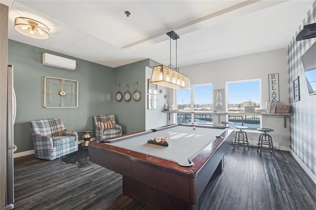 701-300 Centre St, Winnipeg, MB