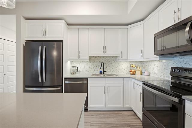 701-300 Centre St, Winnipeg, MB