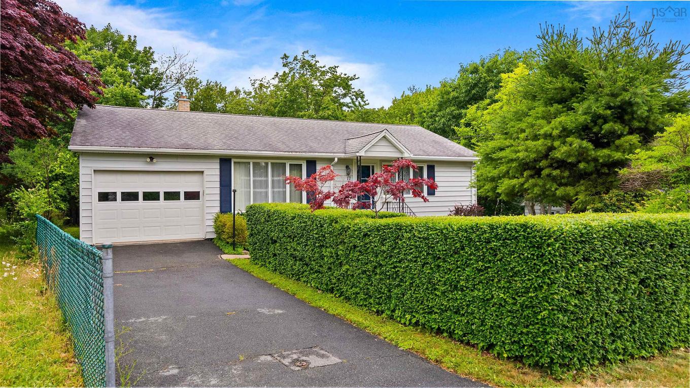 17 Forward Avenue, Halifax, NS