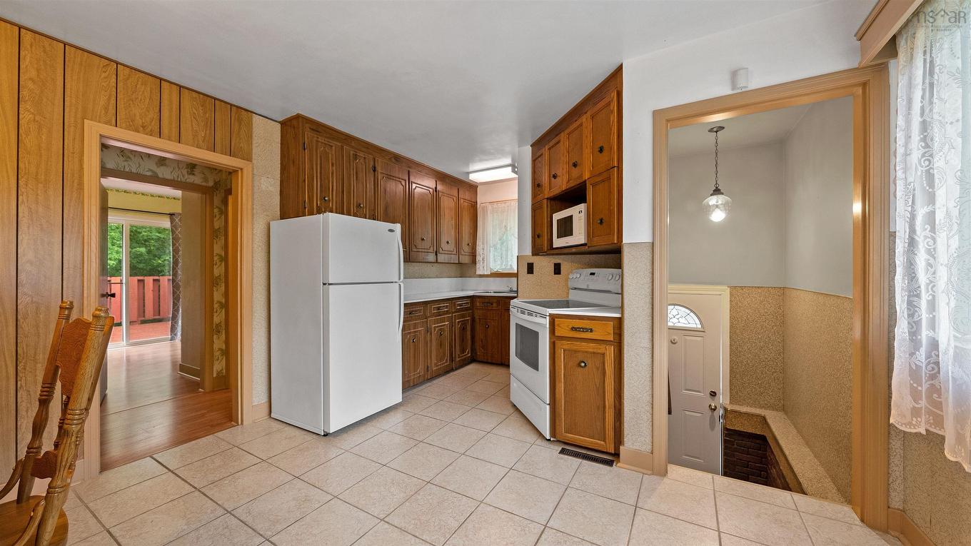 17 Forward Avenue, Halifax, NS