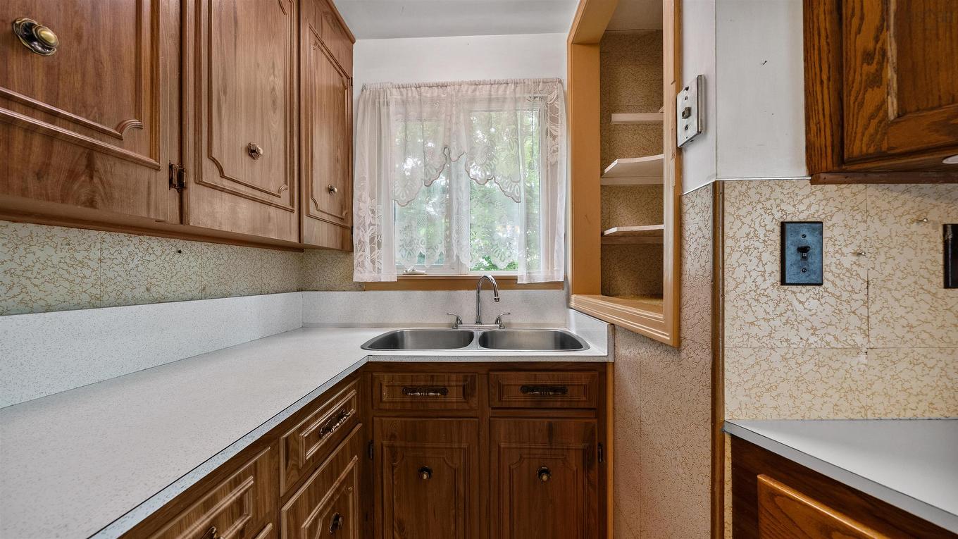 17 Forward Avenue, Halifax, NS