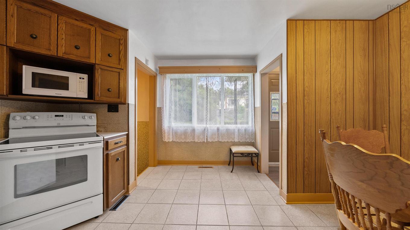 17 Forward Avenue, Halifax, NS