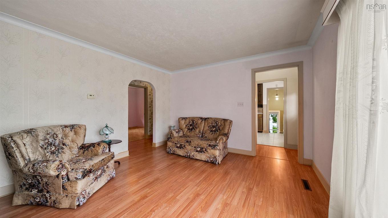 17 Forward Avenue, Halifax, NS