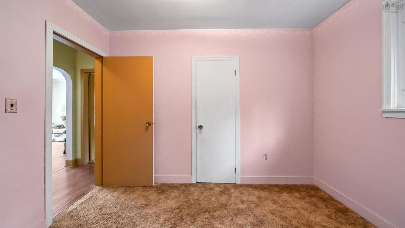 17 Forward Avenue, Halifax, NS