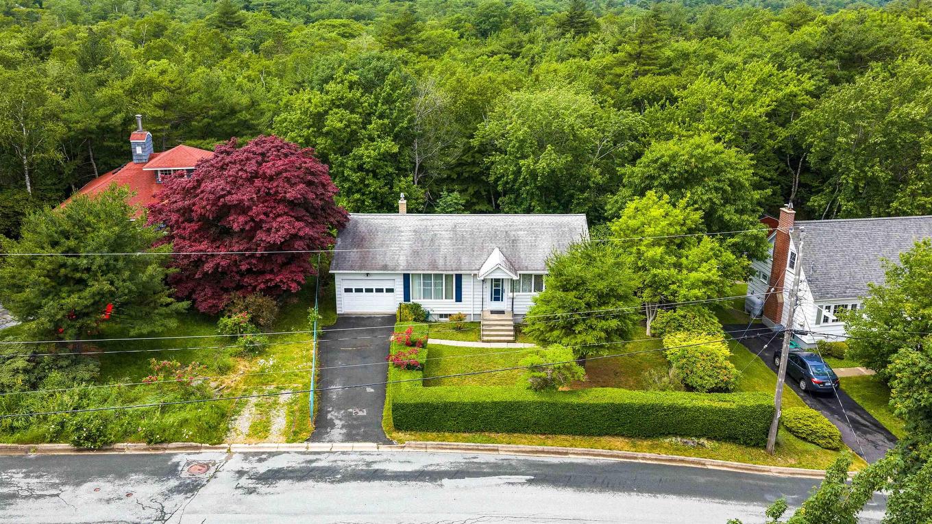 17 Forward Avenue, Halifax, NS