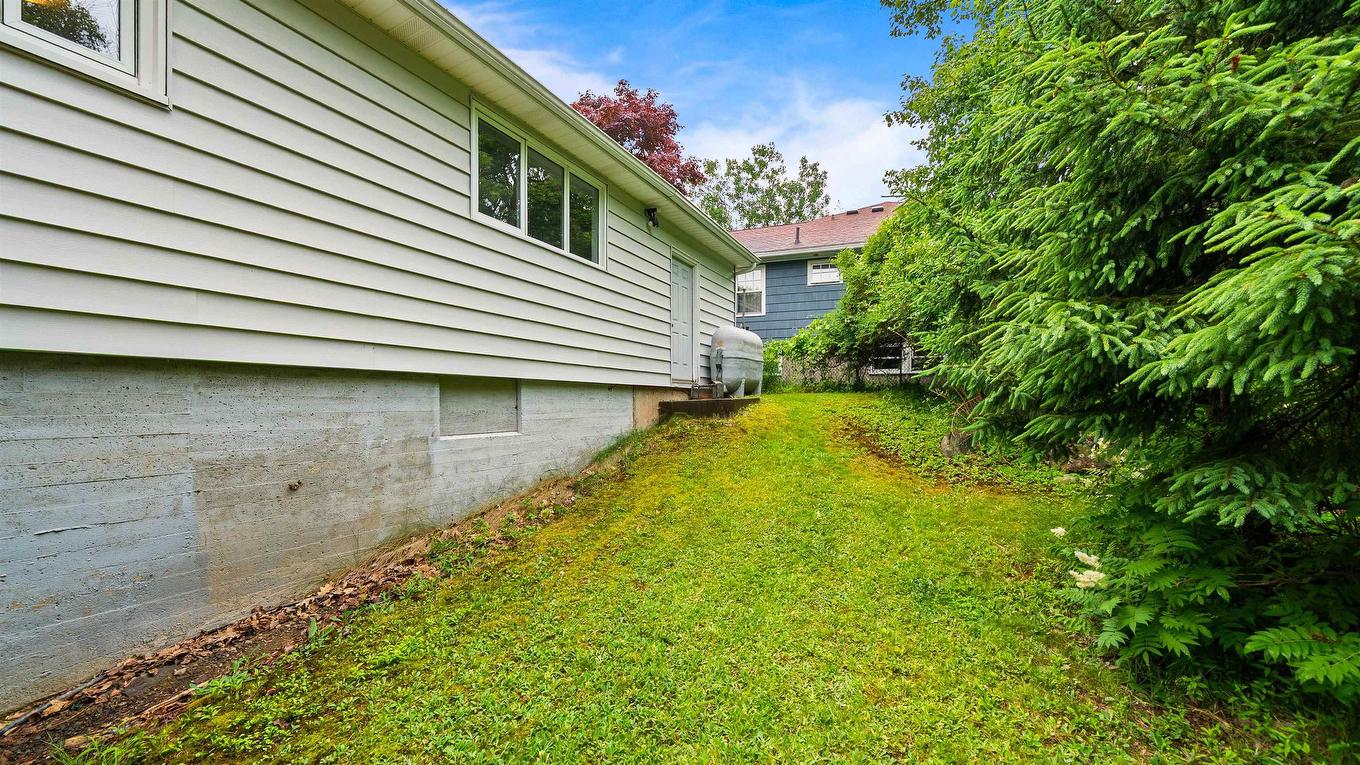 17 Forward Avenue, Halifax, NS
