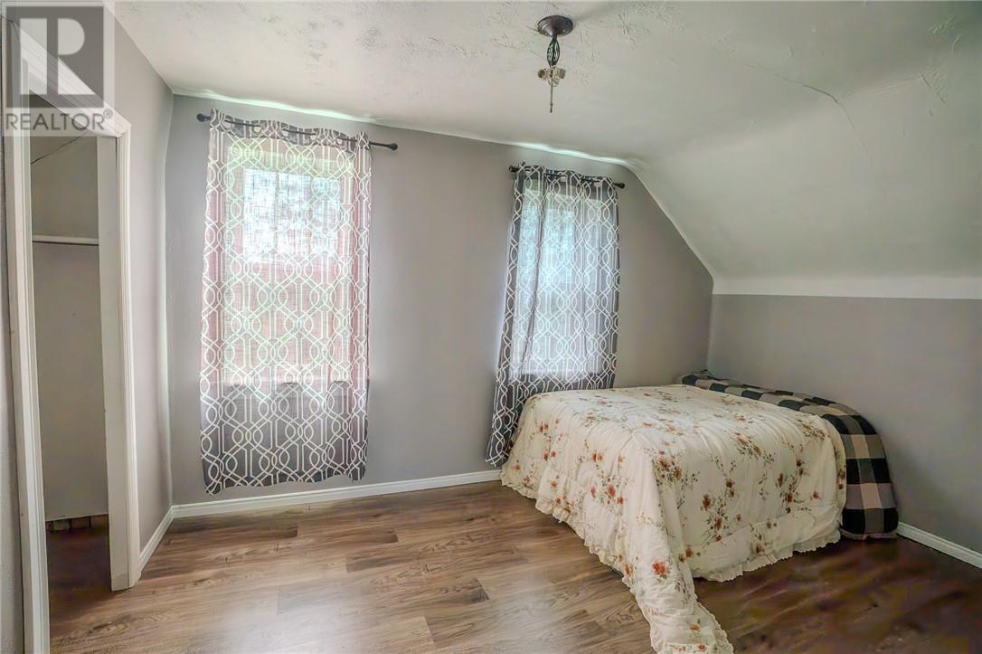 262 St Pothier Road, Whitefish, ON