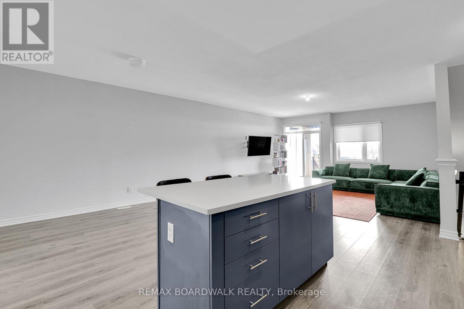 306 Pilot Private, Ottawa, ON