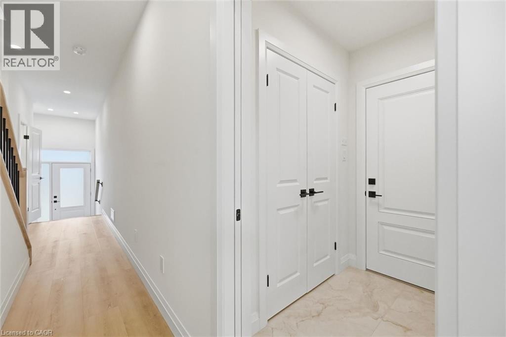 48 Melbourne Street, Hamilton, ON