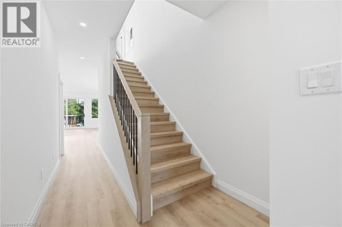 48 Melbourne Street, Hamilton, ON 