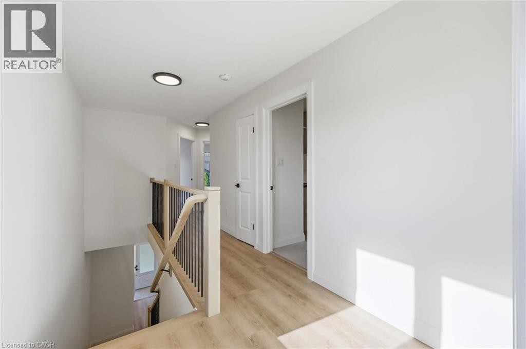 48 Melbourne Street, Hamilton, ON