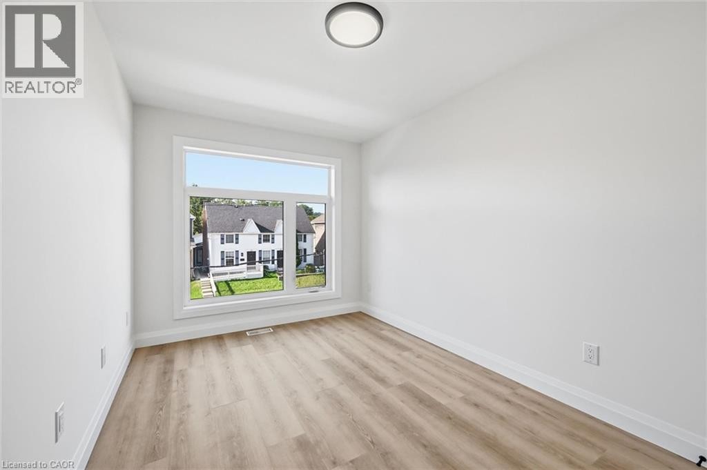 48 Melbourne Street, Hamilton, ON