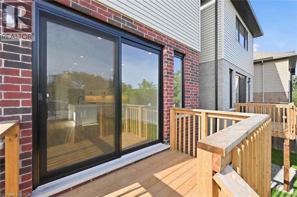 48 Melbourne Street, Hamilton, ON