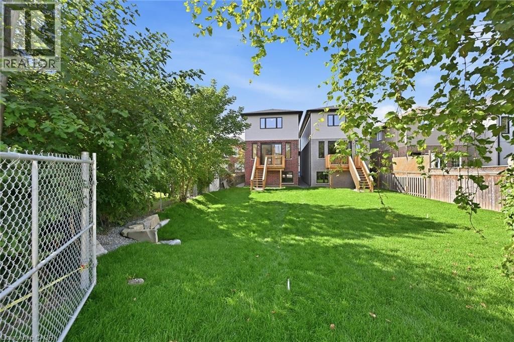 48 Melbourne Street, Hamilton, ON