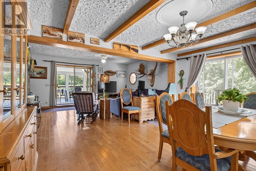 58 Blaffert, Wahnapitae, ON - Indoor Photo Showing Dining Room