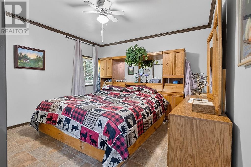 58 Blaffert, Wahnapitae, ON - Indoor Photo Showing Bedroom