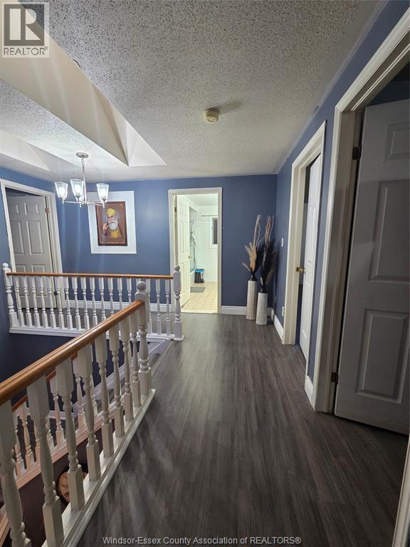 478 Flora, Windsor, ON