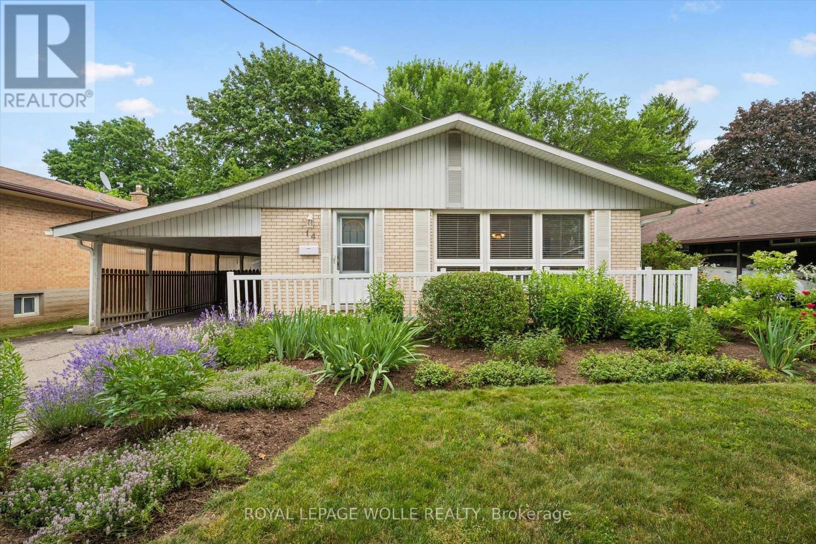 14 Ruskview Road, Kitchener, ON