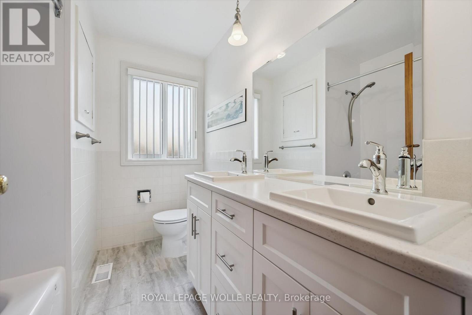 14 Ruskview Road, Kitchener, ON