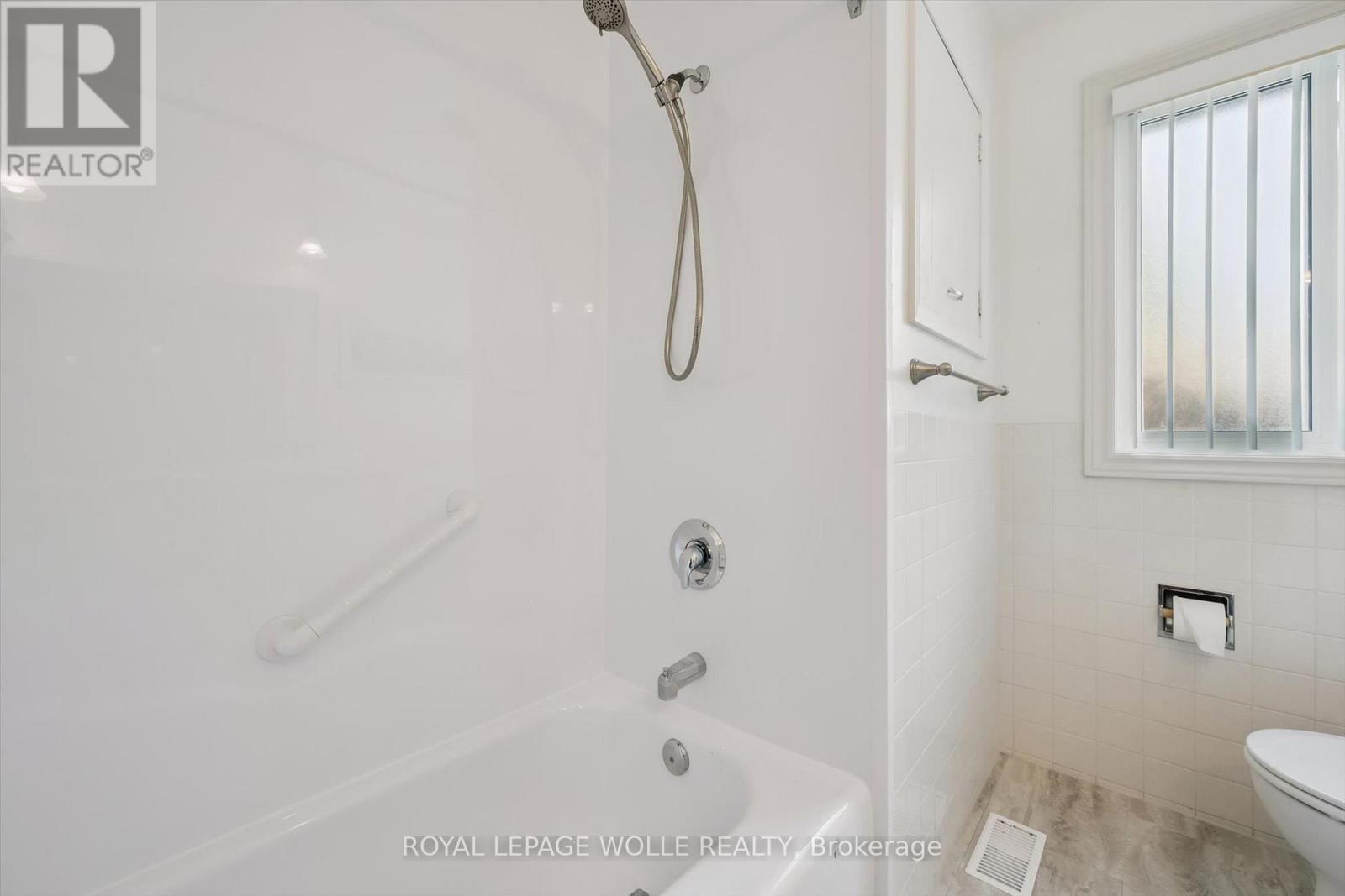 14 Ruskview Road, Kitchener, ON