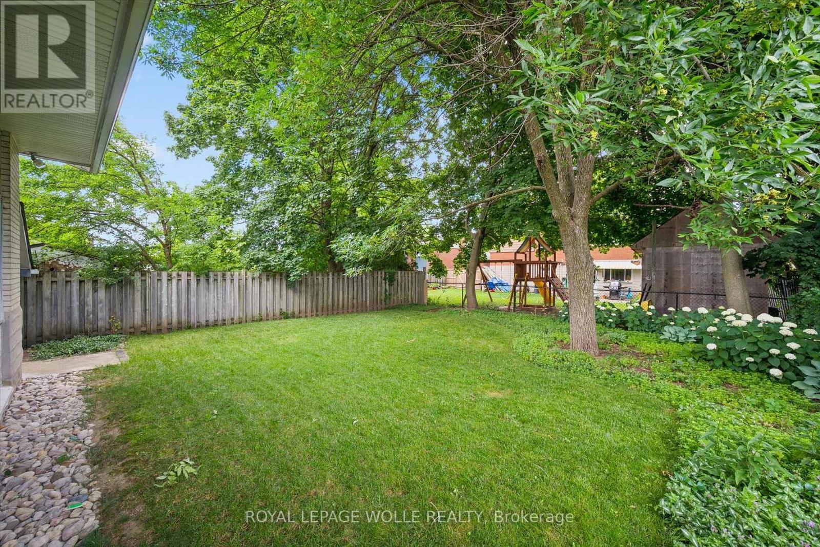 14 Ruskview Road, Kitchener, ON