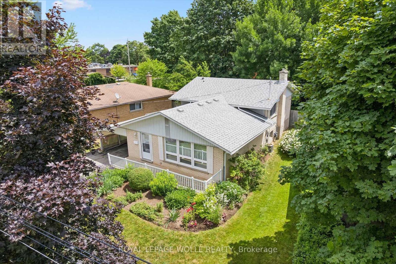 14 Ruskview Road, Kitchener, ON