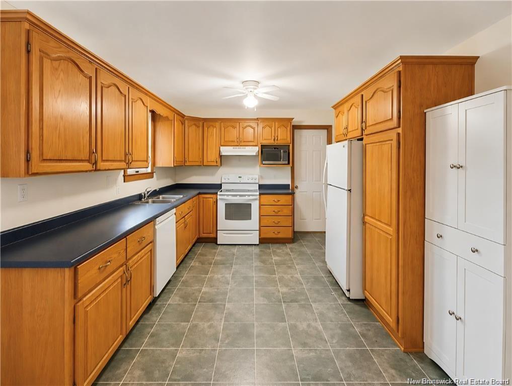 23 Pembroke St, Riverview, NB
