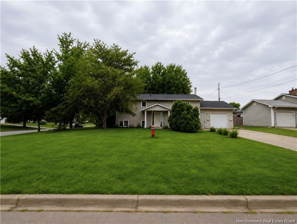 23 Pembroke St, Riverview, NB